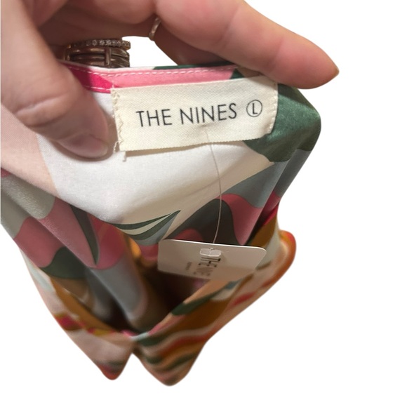 NWT Colorful Geometric Top - Picture 3 of 3